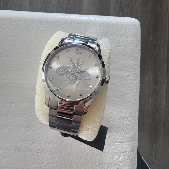 Gucci Bee Watch - Picture 2 of 15